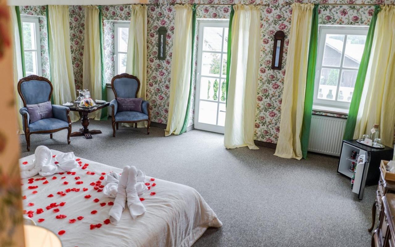 Dwor Kaliszki Hotel Ngoại thất bức ảnh