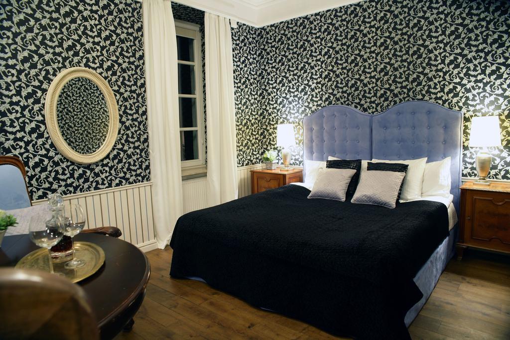 Dwor Kaliszki Hotel Ngoại thất bức ảnh